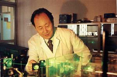 全屏顯示專題章節(jié) 探索自然科學研究和試驗發(fā)展的前沿